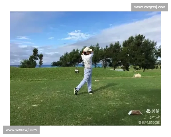 收球瞬间的惊鸿一钩